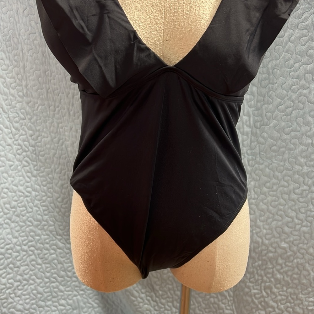 Bathing suit 😎 - Picture 5 of 8
